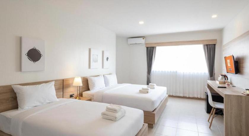 B2 Phitsanulok Boutique & Budget Hotel Exterior photo